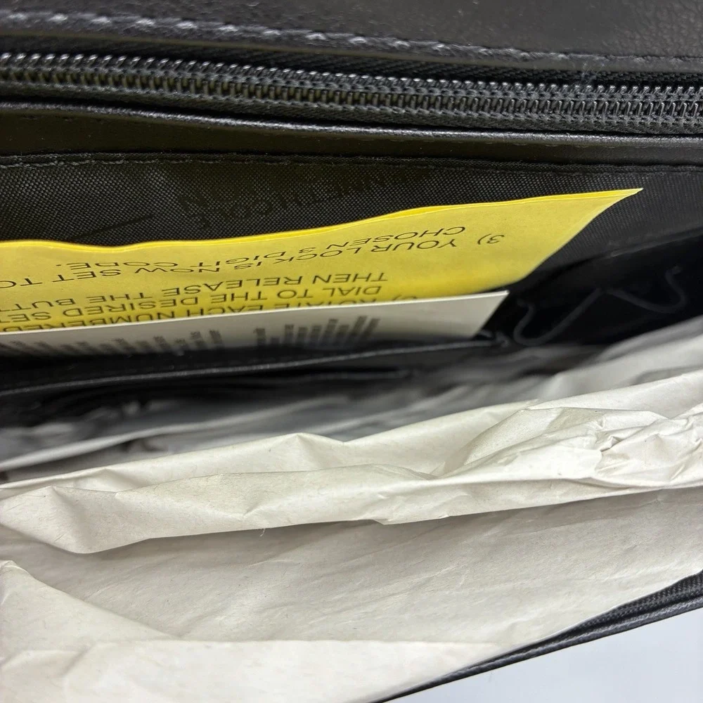 Kenneth Cole Reaction Leather Laptop Case Briefcase Black NWT W/ Strap & lock